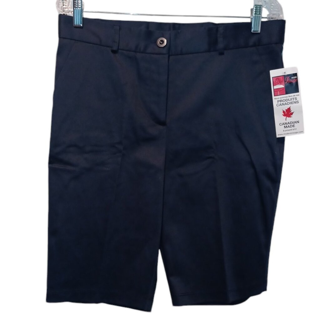 NEW WITH TAGS! Vin Rouge Navy Professional looking shorts (4479)